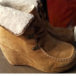 🥝2 for $18🥝Rocket dog suede wedge booties 8